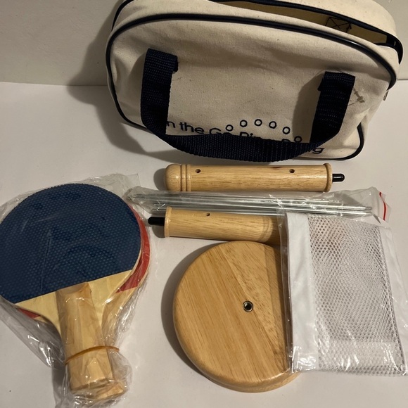 On The Go Ping Pong Set 2 Racket/Paddle Net Carry Case NWOT - Picture 6 of 7
